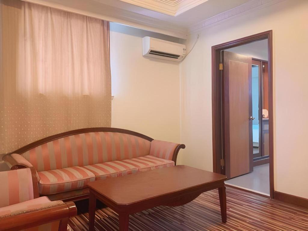 Jinjiang Inn Shanghai North Bund Yangpu Bridge Branch Екстер'єр фото